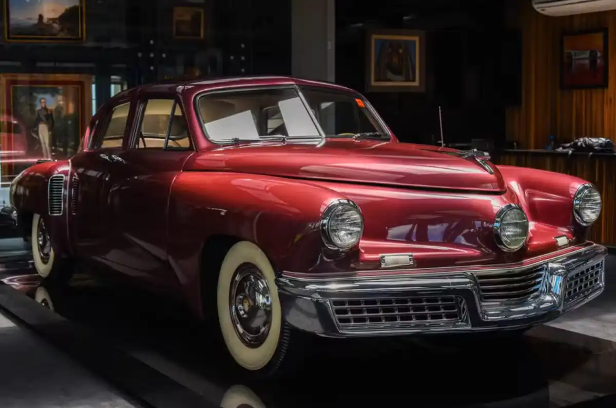 Carro do criador de Star Wars está em exposição em Campos do Jordão