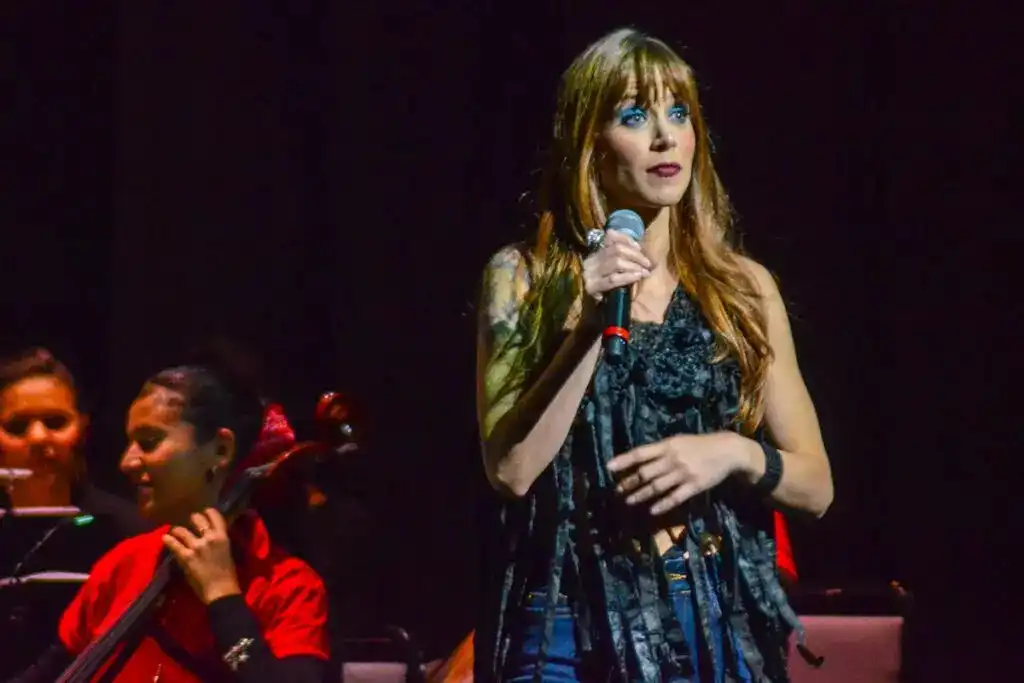 Mel Lisboa canta tributo a Rita Lee em setembro em São José dos Campos