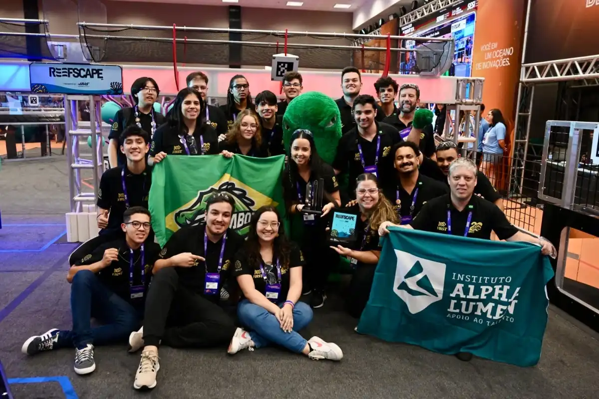 Alunos de São José conquistam vaga em Mundial de Robótica nos EUA
