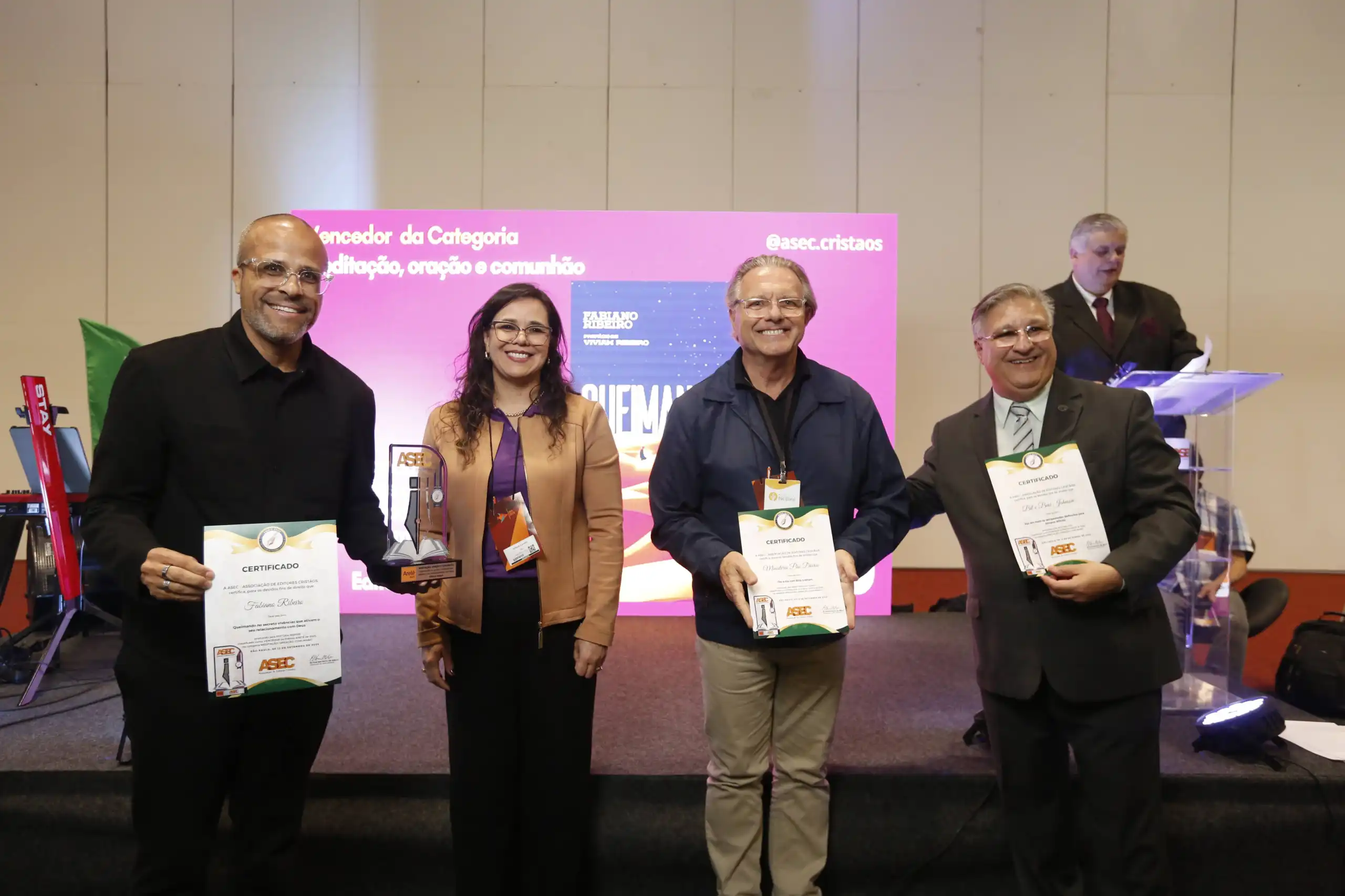 Editora Inspire conquista 4 prêmios Areté e celebra reconhecimento como referência em literatura cristã