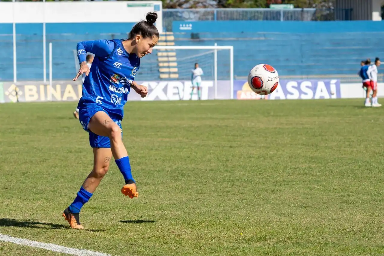 Juju fala sobre expectativas para estreia e metas do São José no Brasileirão Feminino da Série A2