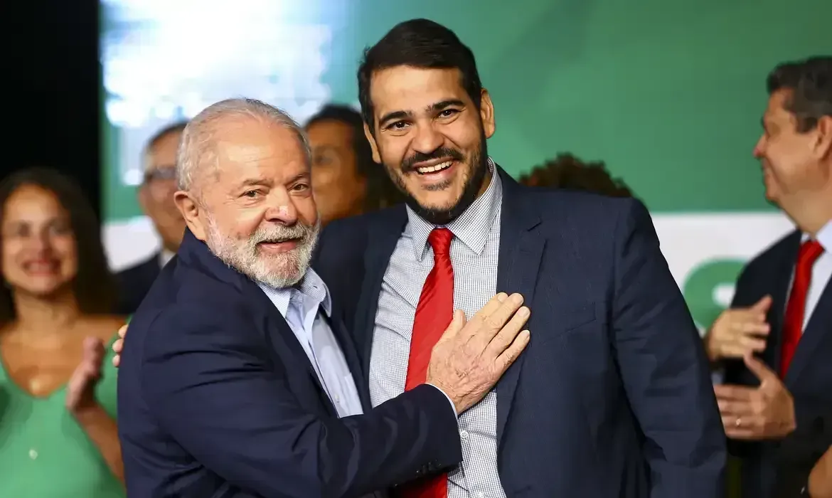 Messias é rejeitado para o STF em derrota histórica para Lula