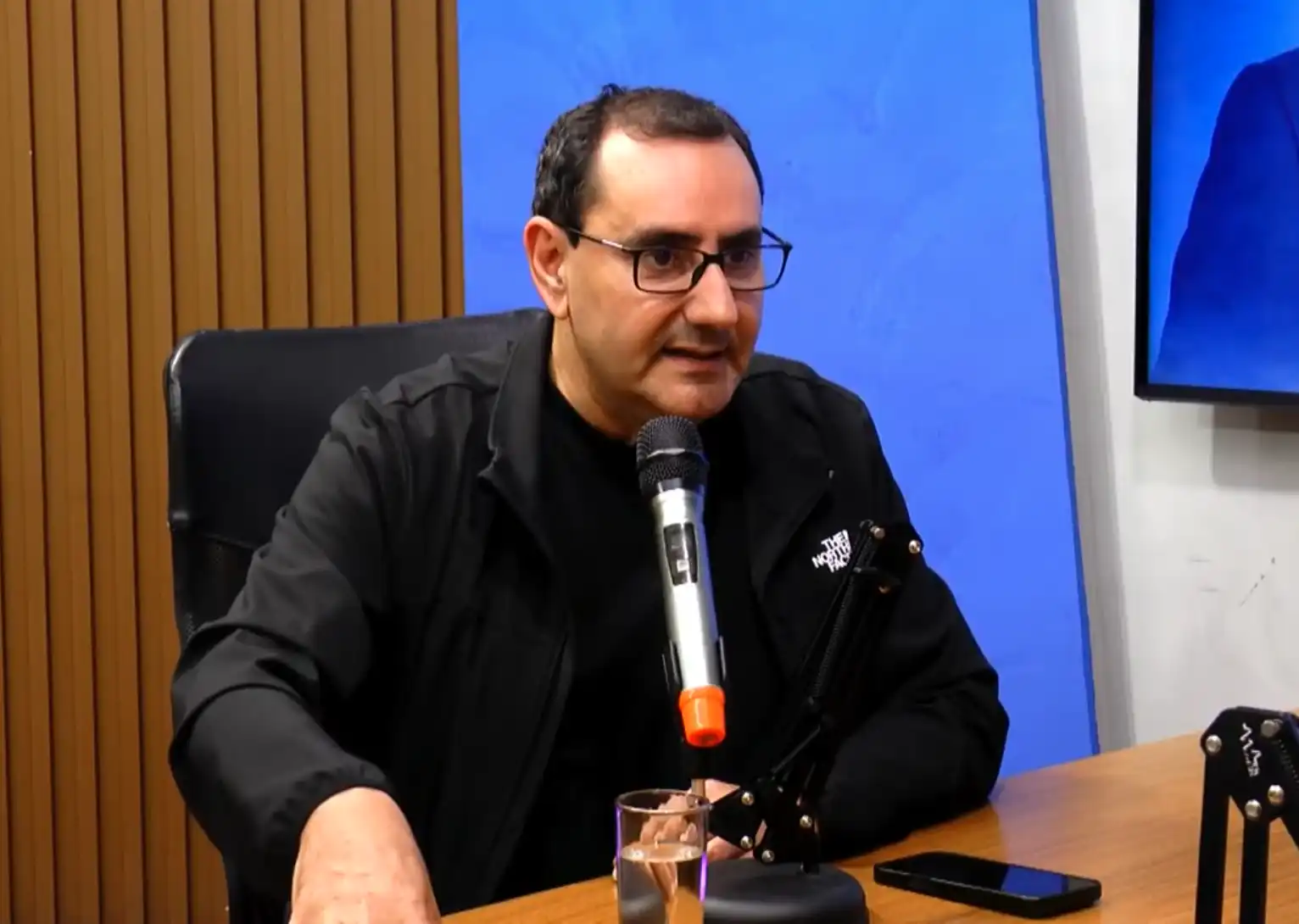 Prefeito de São José afirma em entrevista que trânsito no Urbanova é pontual