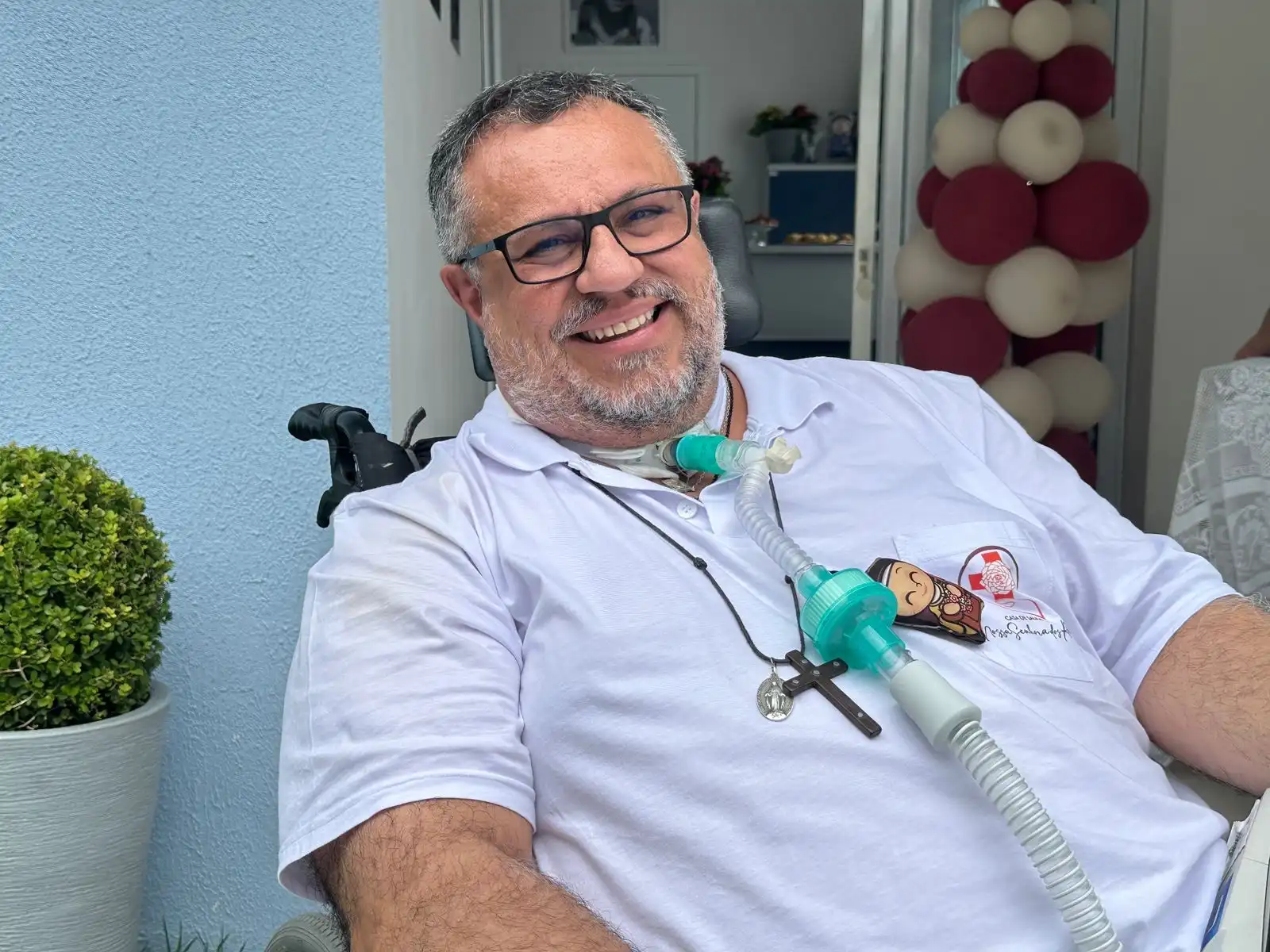 Padre Márlon Múcio deixa UTI após 11 dias internado