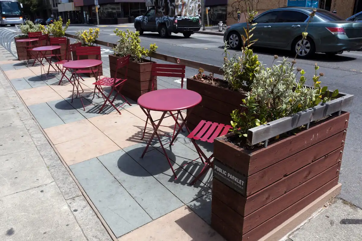 Câmara de São José aprova ampliação de estabelecimentos comerciais com parklets