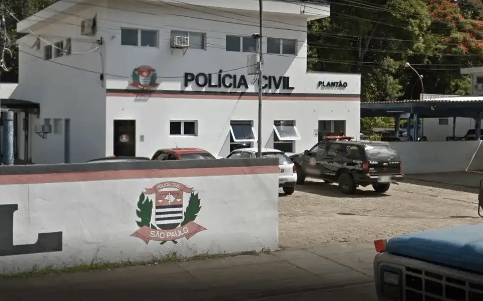 Jovem de 21 anos é presa após matar motorista de aplicativo, de 62, a facadas