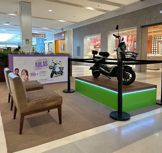 Arrecadação de papel sulfite e sorteio exclusivo de bike elétrica marcam a campanha de Voltas às Aulas do CenterVale Shopping