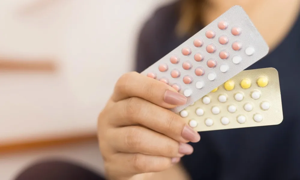 Anticoncepcionais e remédios para osteoporose passam a ser gratuitos na Farmácia Popular