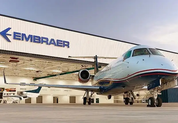 Financiamento de R$ 1,1 bilhão para exportação de aviões da Embraer é aprovado pelo BNDES