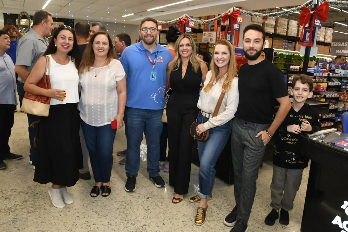Achei Atacarejo inaugura loja em São José e movimenta economia com 500 empregos