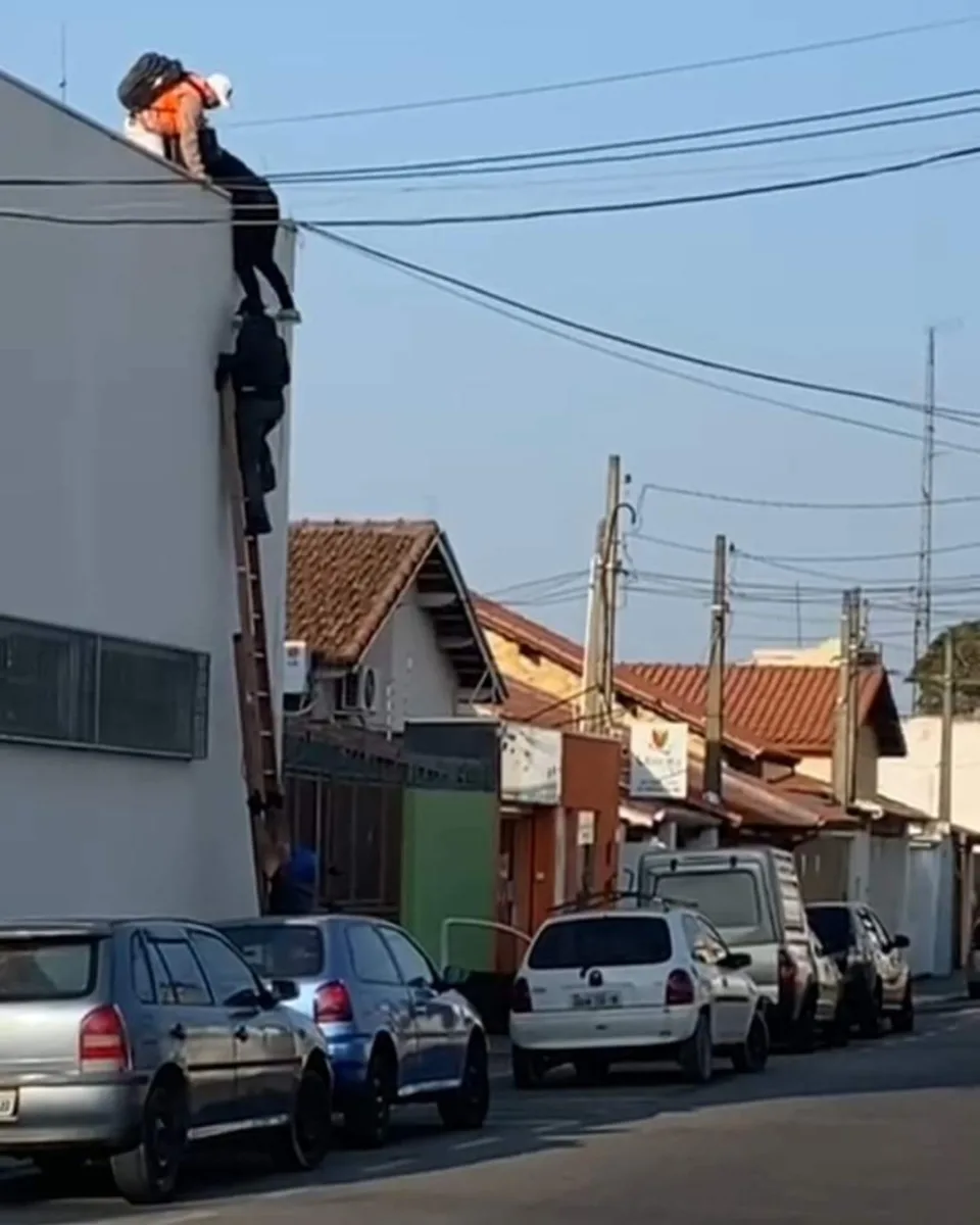 Criminosos invadem agência bancária e fogem pelo telhado em Caçapava