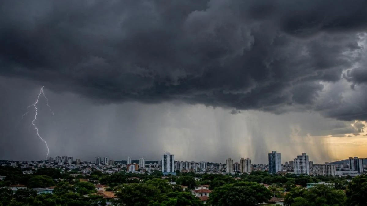 Vale do Paraíba tem alerta para tempestades com granizo e ventos de até 100 km/h