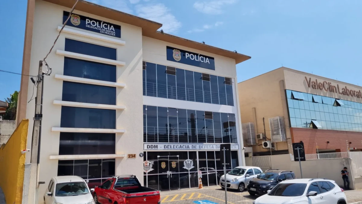 Polícia de MG prende em São José suspeito de ameaçar ex-companheira
