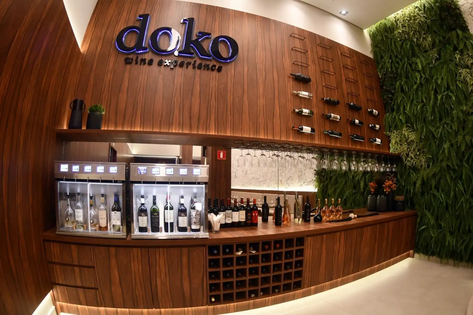 Doko Coffee &amp; Wine reúne a imprensa para apresentar o espaço Wine