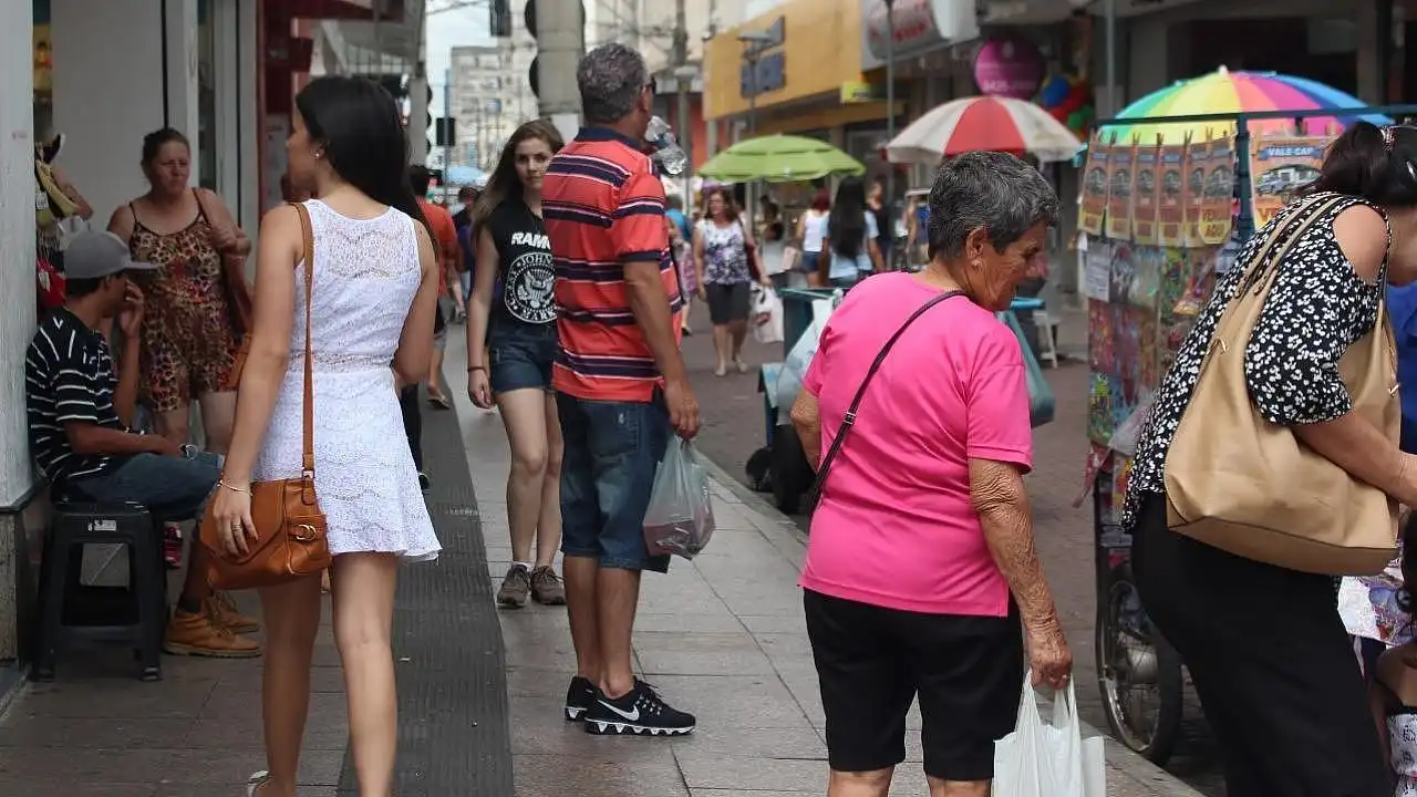 Campanha Taubateamo "Dia dos Namorados" sorteia vales compras no Comércio de Taubaté