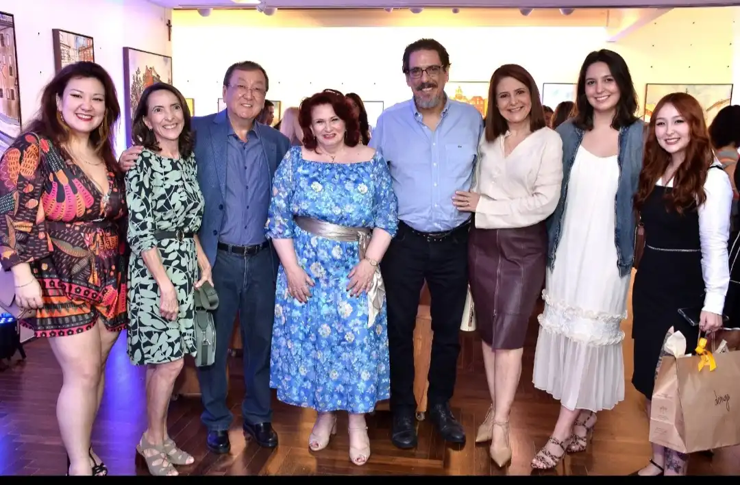 Vernissage da Exposição “Universo das Cores”, da renomada Artista Plástica Teresa Kodama