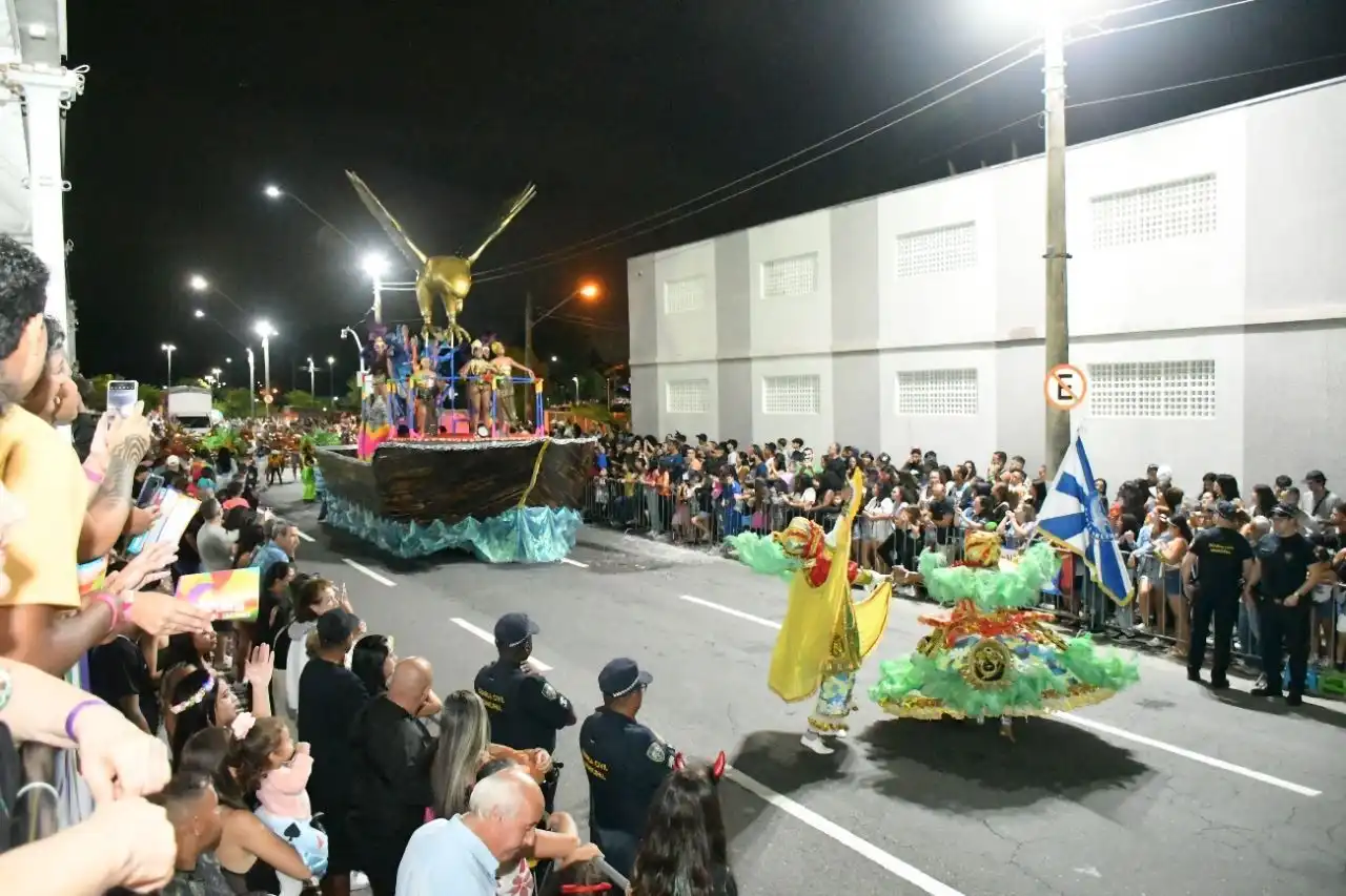 Desfile das Escolas de Samba de Jacareí