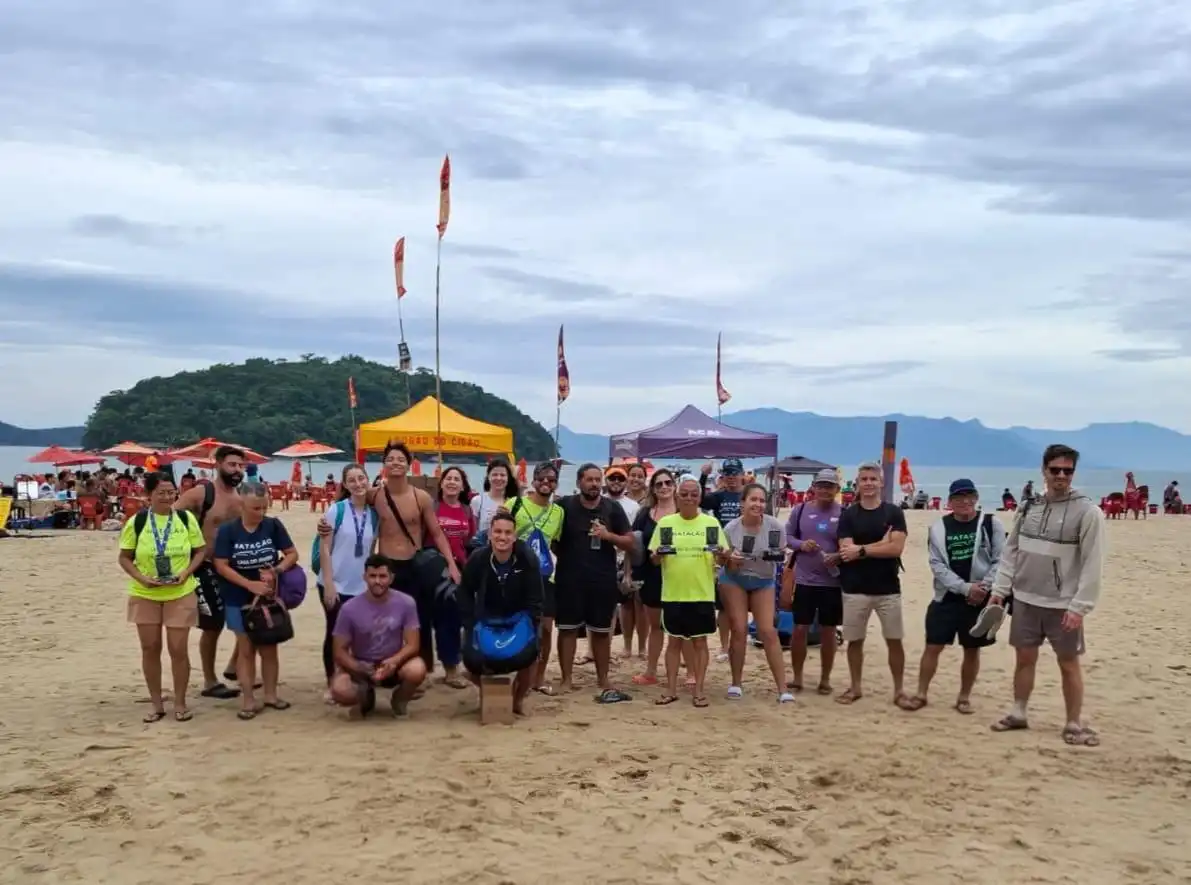 Atletas fundam entidade para fortalecer natação e triathlon em São José