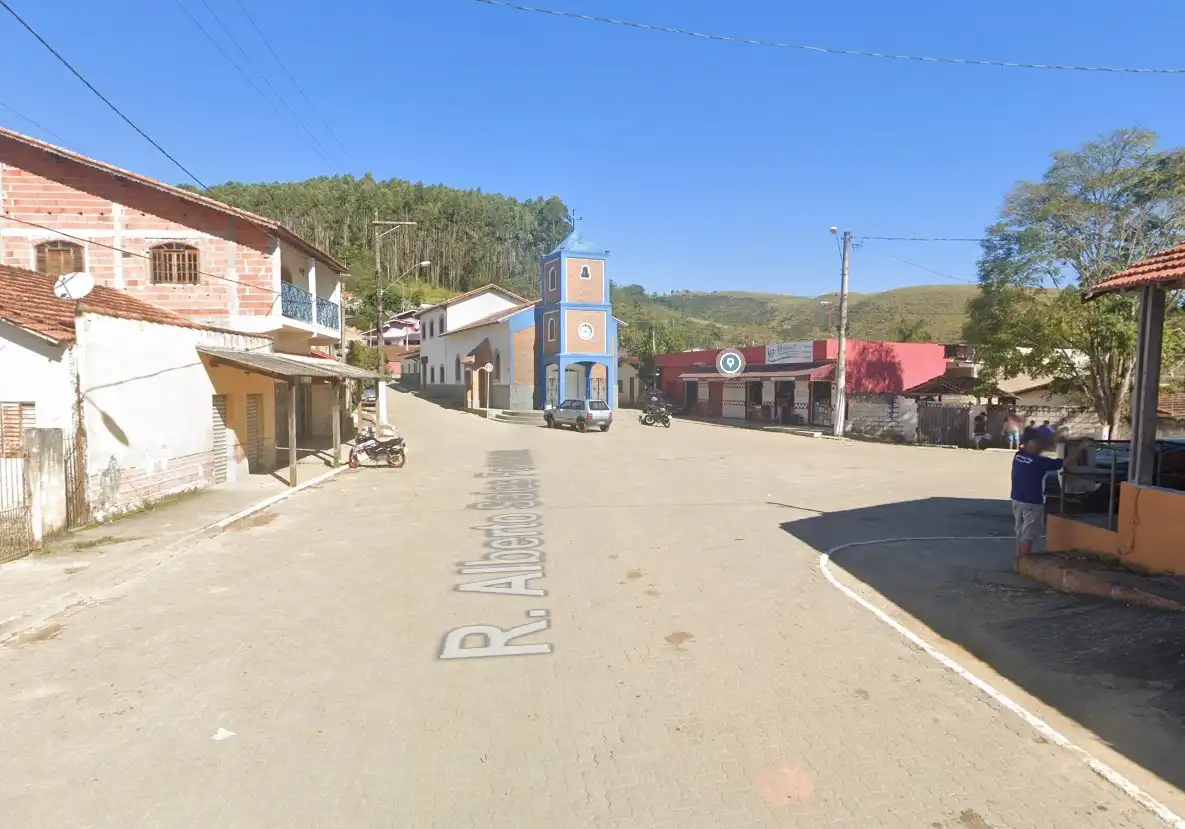 Caminhão desce desgovernado e mata homem em Paraibuna
