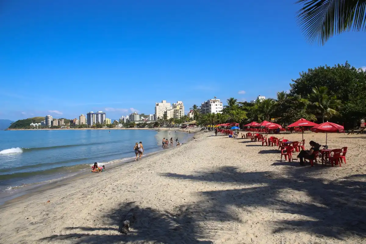 Homem é preso por estupro de vulnerável na Praia Martim de Sá em Caraguatatuba