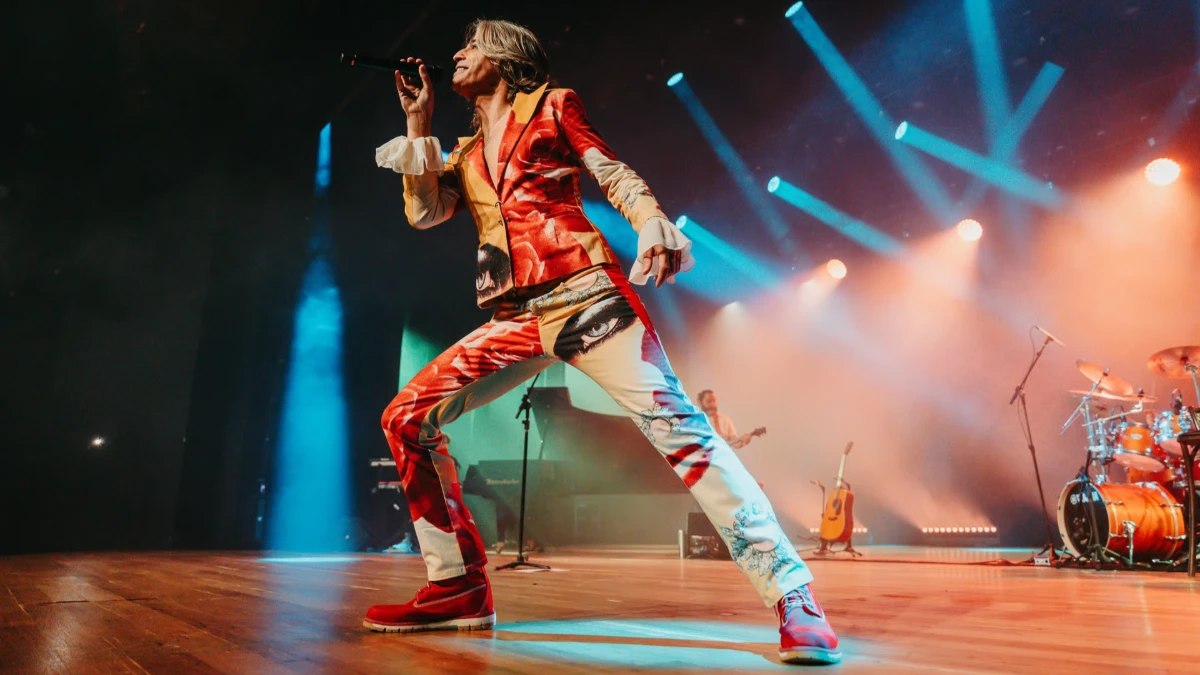 Colinas Shopping inicia festival de música com tributo a Ney Matogrosso
