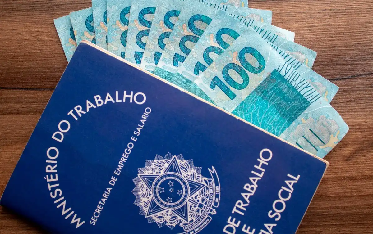 Salário mínimo será de R$ 1.412 em 2024, aumento de 6,94%