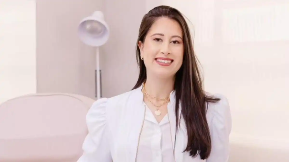 Dra. Júlia Griskonis inaugura consultório de estética na Vila Ema