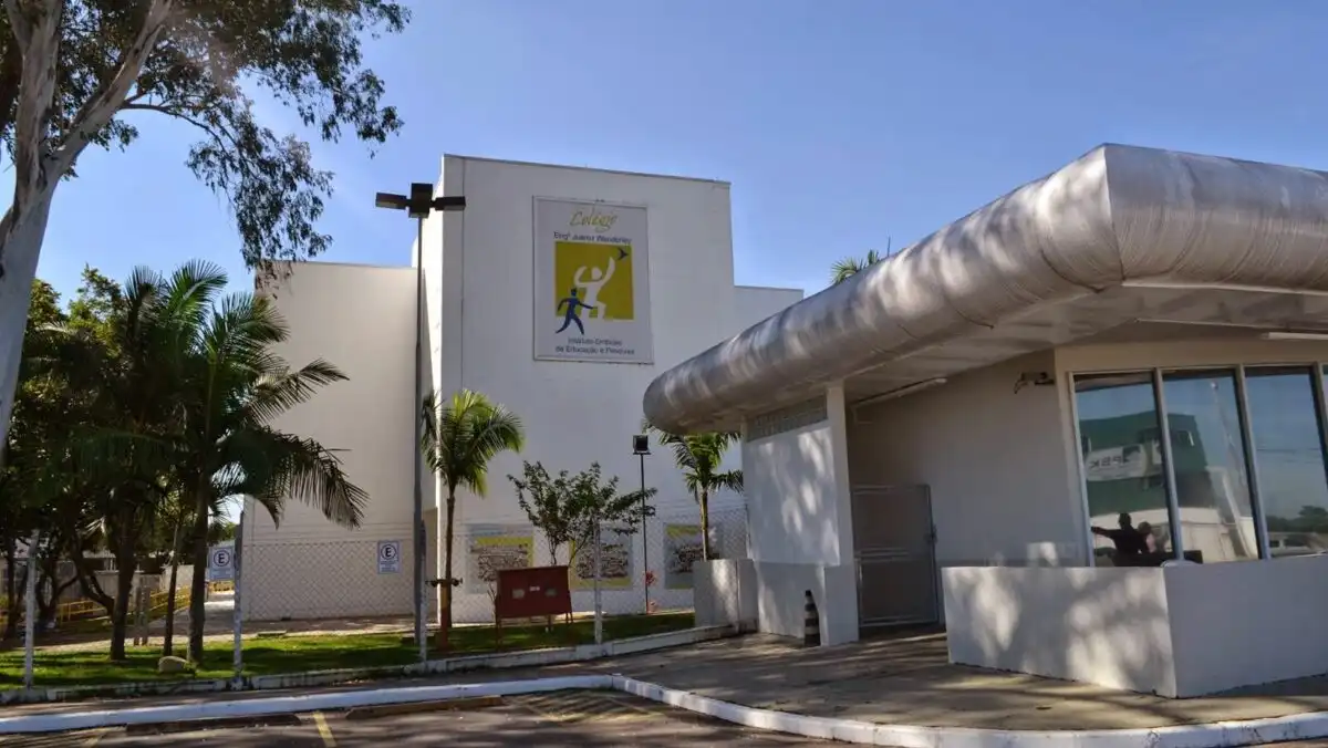 Inscrições para processo seletivo dos Colégios Embraer terminam na segunda-feira (30)