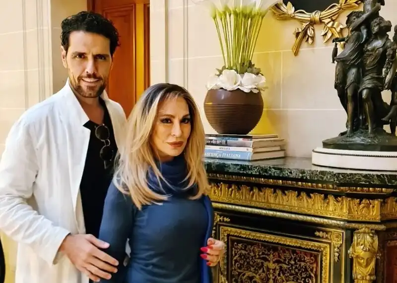 Rosemary e Thiago Arancam fazem apresentação gratuita
