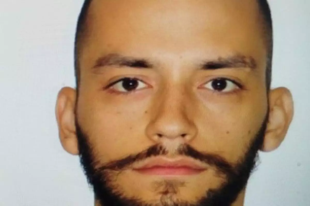 Polícia investiga a morte de empresário encontrado em apartamento de São José