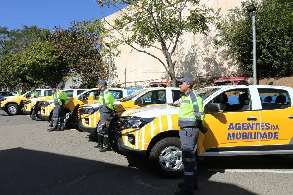 Frota dos agentes da mobilidade recebe cinco novos veículos