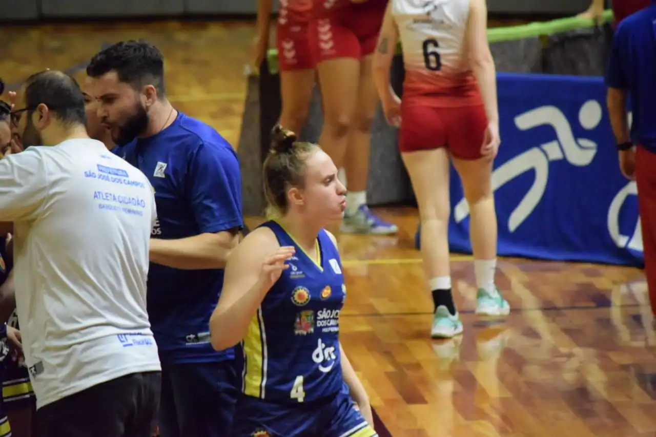 Jogadora do São José Basket é convocada pela Seleção Brasileira para torneio mundial