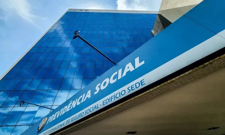 STF valida corte de ponto de peritos do INSS