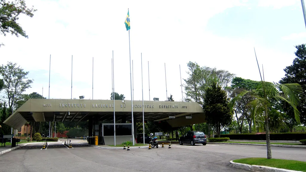 Funcionários de empresa terceirizada do INPE relatam atraso nos pagamentos
