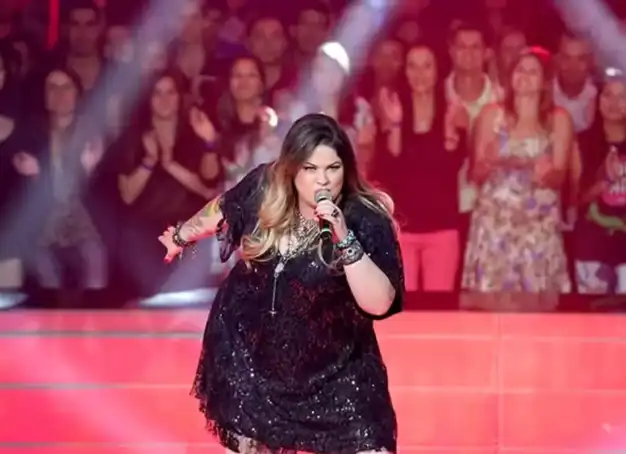 Cantora Twyla Correia, ex-The Voice Brasil, é vítima de assalto em condomínio de Taubaté 