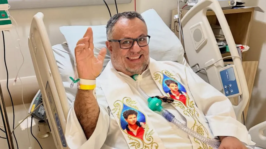“Orem por mim” Padre Márlon Múcio é internado novamente na UTI