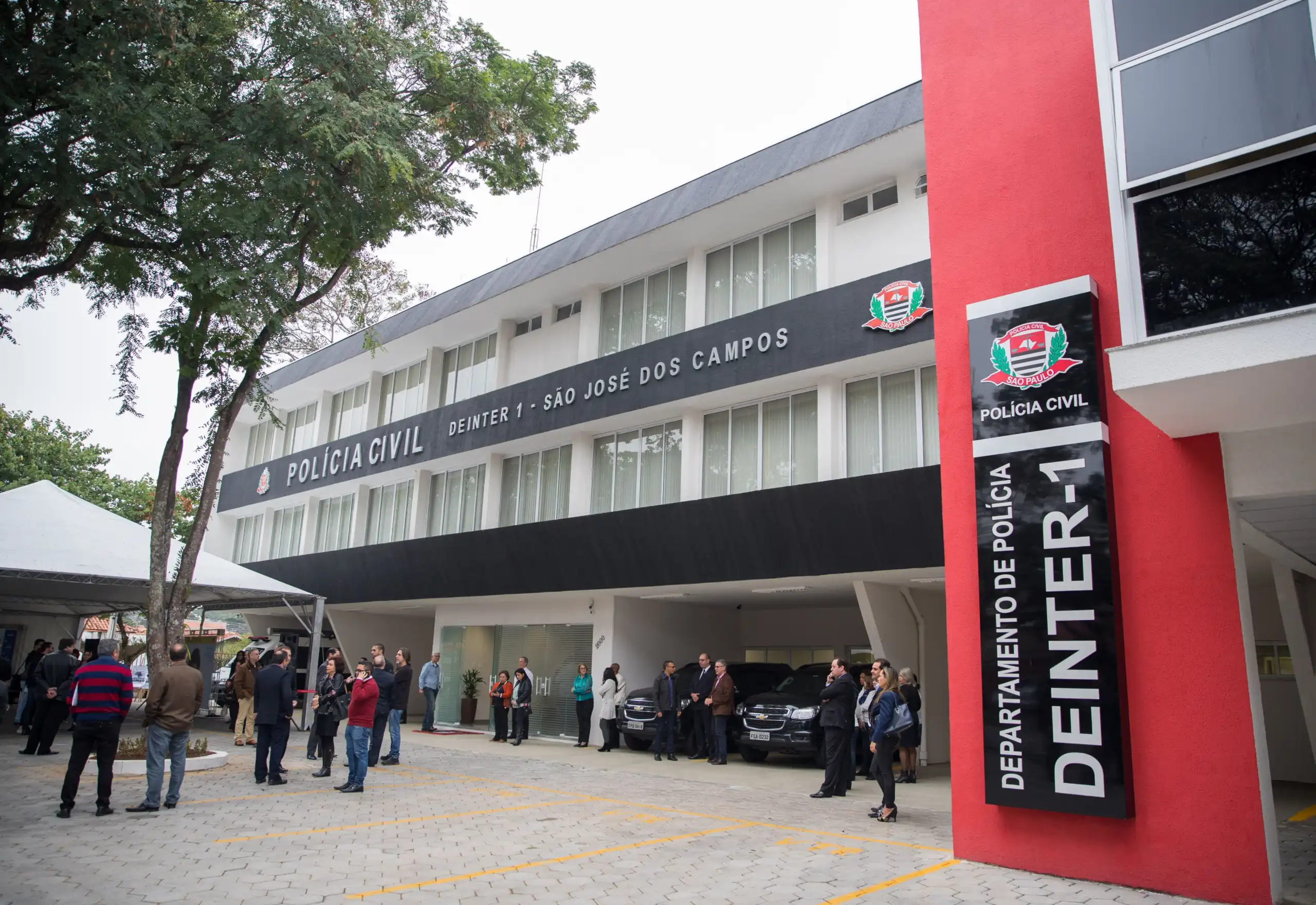 Delegacia de Homicídios divulga lista dos mais procurados em São José