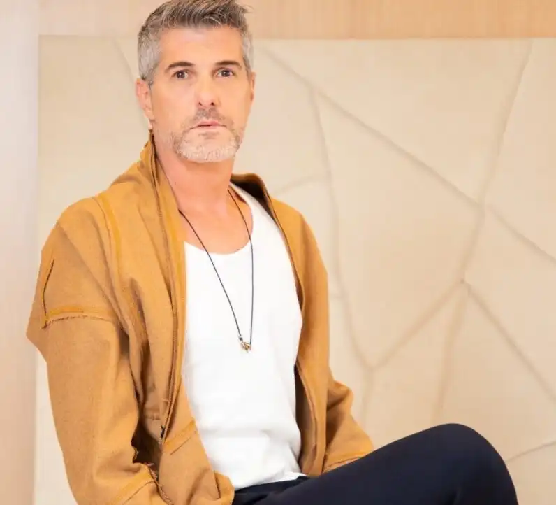 Transformando Espaços e Vidas com Arquitetura de Interiores  - entrevista com Gustavo Martins”