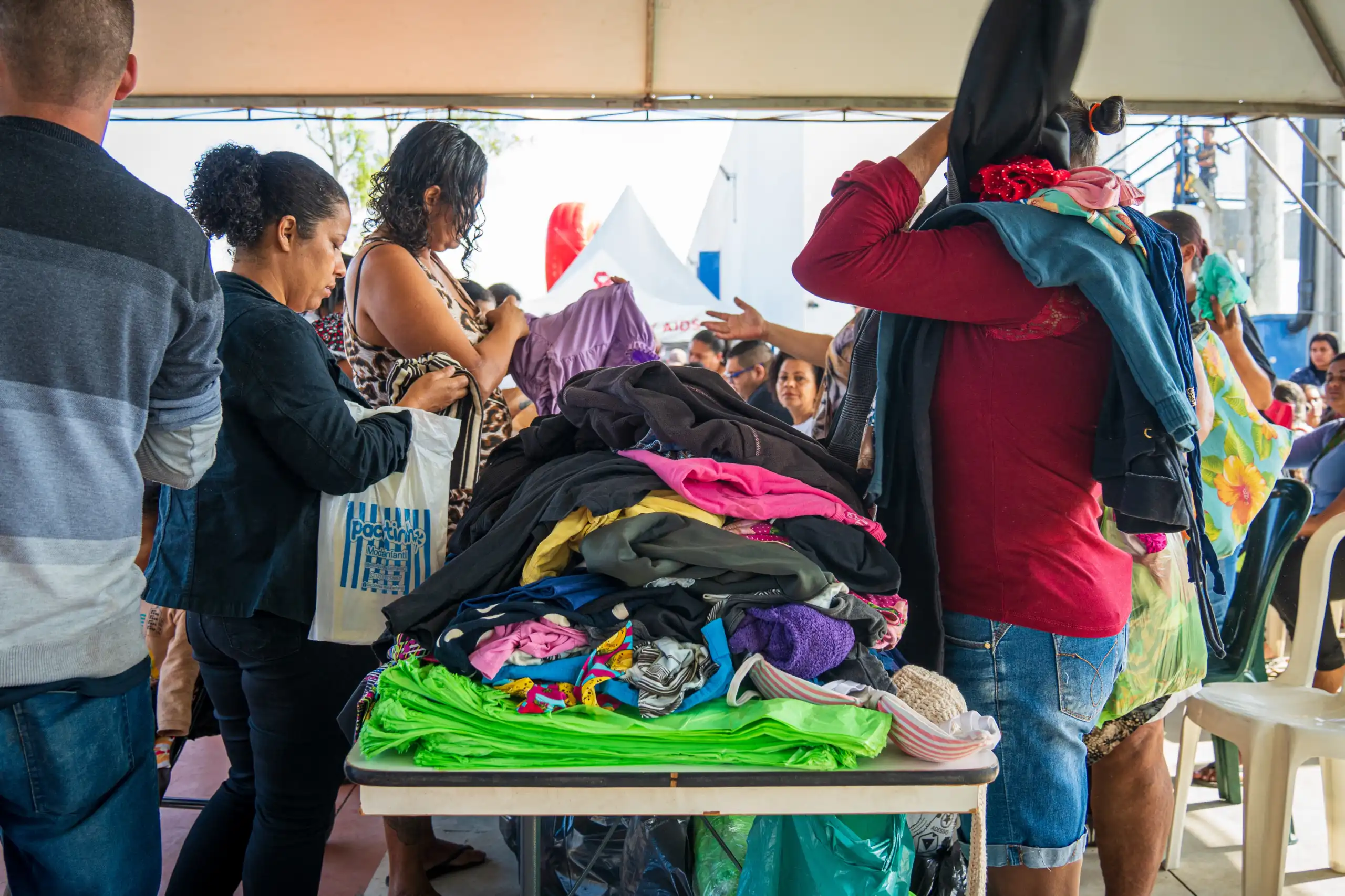 Prefeitura de Caraguatatuba realiza Ação Cidadania “Especial de Natal” no Cide Tinga 