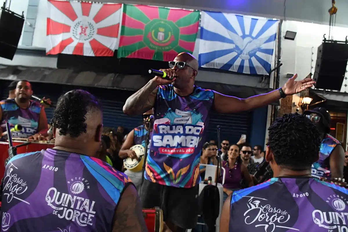 O Pré-carnaval Rua do Samba 2025 ferveu no último sábado dia 22