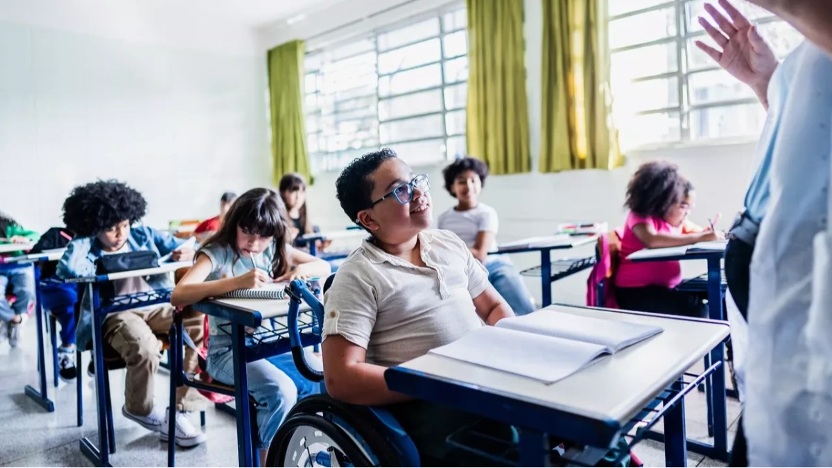 Litoral Norte prepara transição de alunos da Educação Especial entre redes: o que isso significa para as famílias?