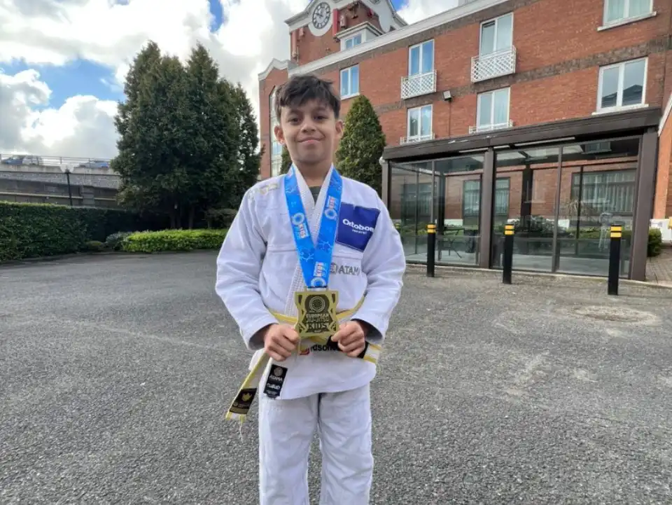 Joseense de 9 anos conquista bronze na Irlanda e coloca o Brasil no pódio do Europeu Kids de Jiu-Jitsu