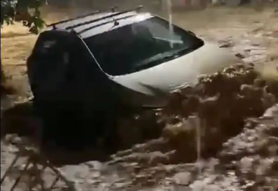 Tempestade atinge Ilhabela e coloca bairros em estado de alerta - veja o vídeo