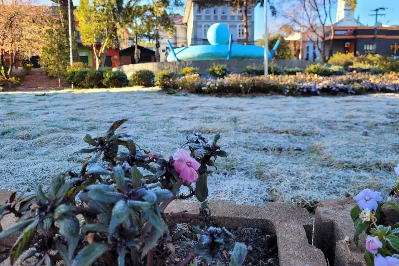 Campos do Jordão registra manhã de geada e tem o outubro mais frio dos últimos dez anos