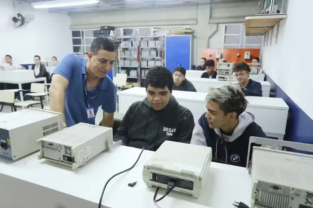 Cephas abre 2,8 mil vagas em cursos gratuitos de inglês, espanhol e outros