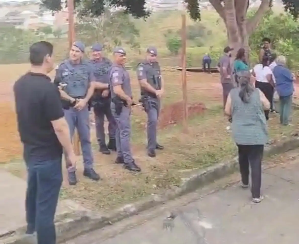Presença da polícia militar assusta moradores nesta terça na Vila Unidos, em São José dos Campos