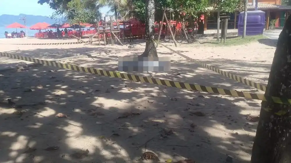 Corpo de homem é encontrado no mar na Praia Martim de Sá, em Caraguatatuba