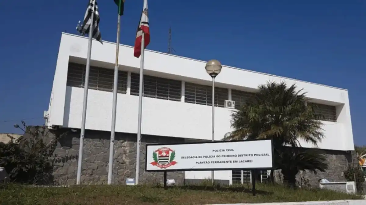 Homem é preso por matar o tio em Jacareí e esconder o corpo no quarto