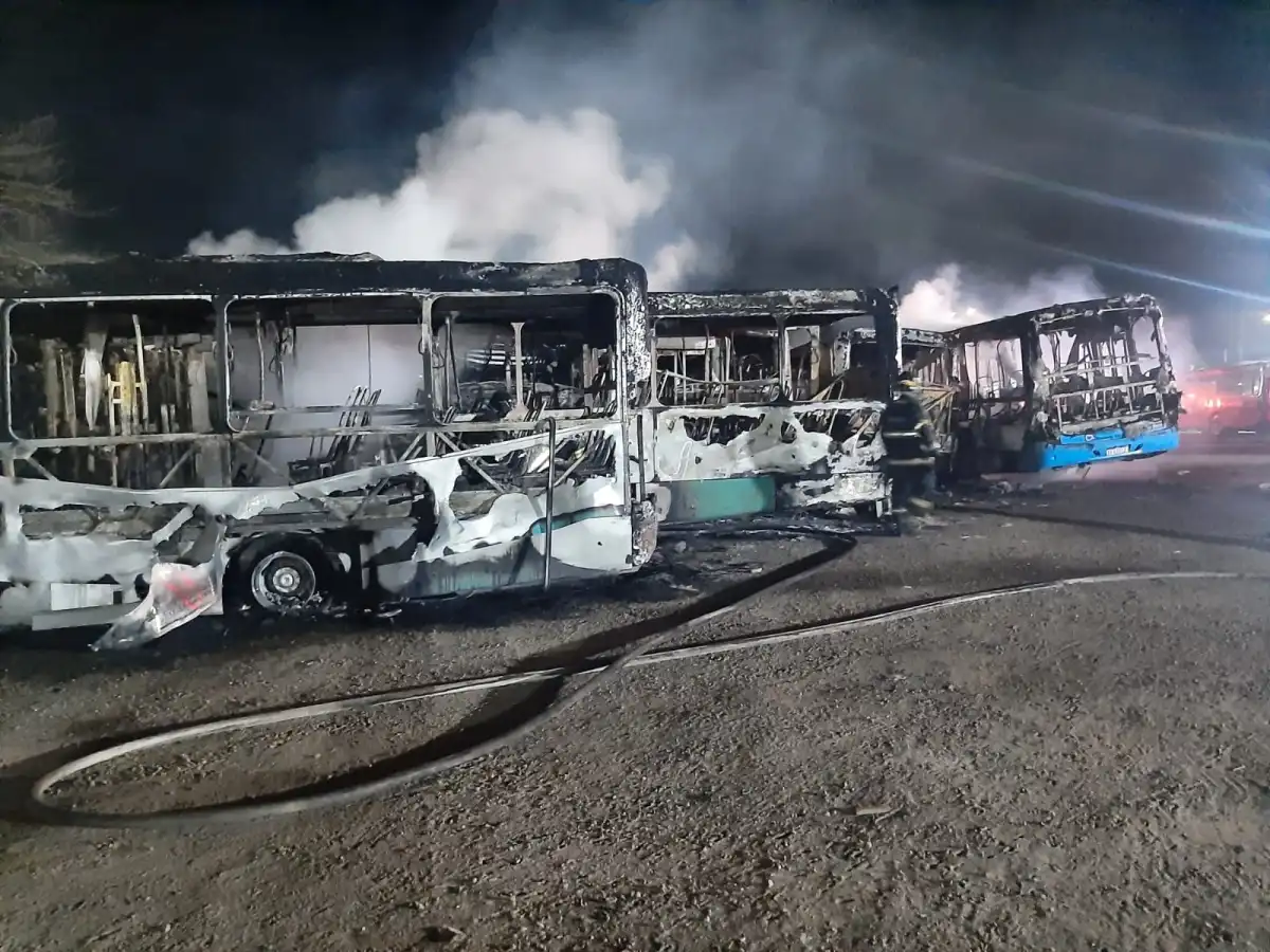 Após incêndio, transporte escolar de São Sebastião será retomado nesta terça (20) 