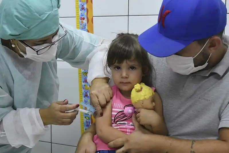 Mortes de crianças evitáveis por vacina sobem 220% no Brasil e batem recorde